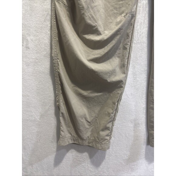 LL Bean Hiking Pants Men's XL Khaki Tan Nylon Straight Gorpcore Stowaway Belted - Picture 6 of 16